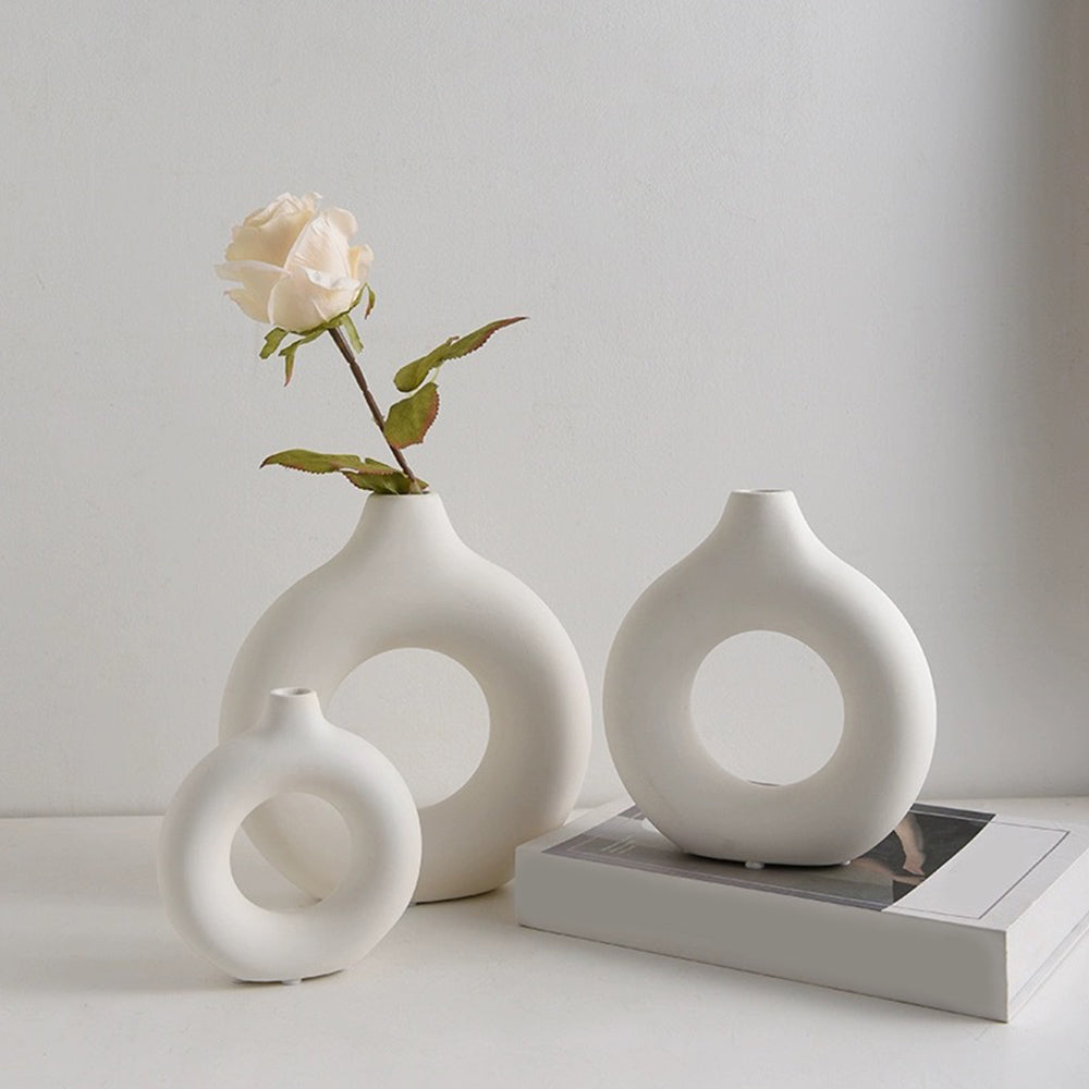 Nordic Circular Hollow Ceramic Vase – Modern Decorative Flower Vase for Home Décor